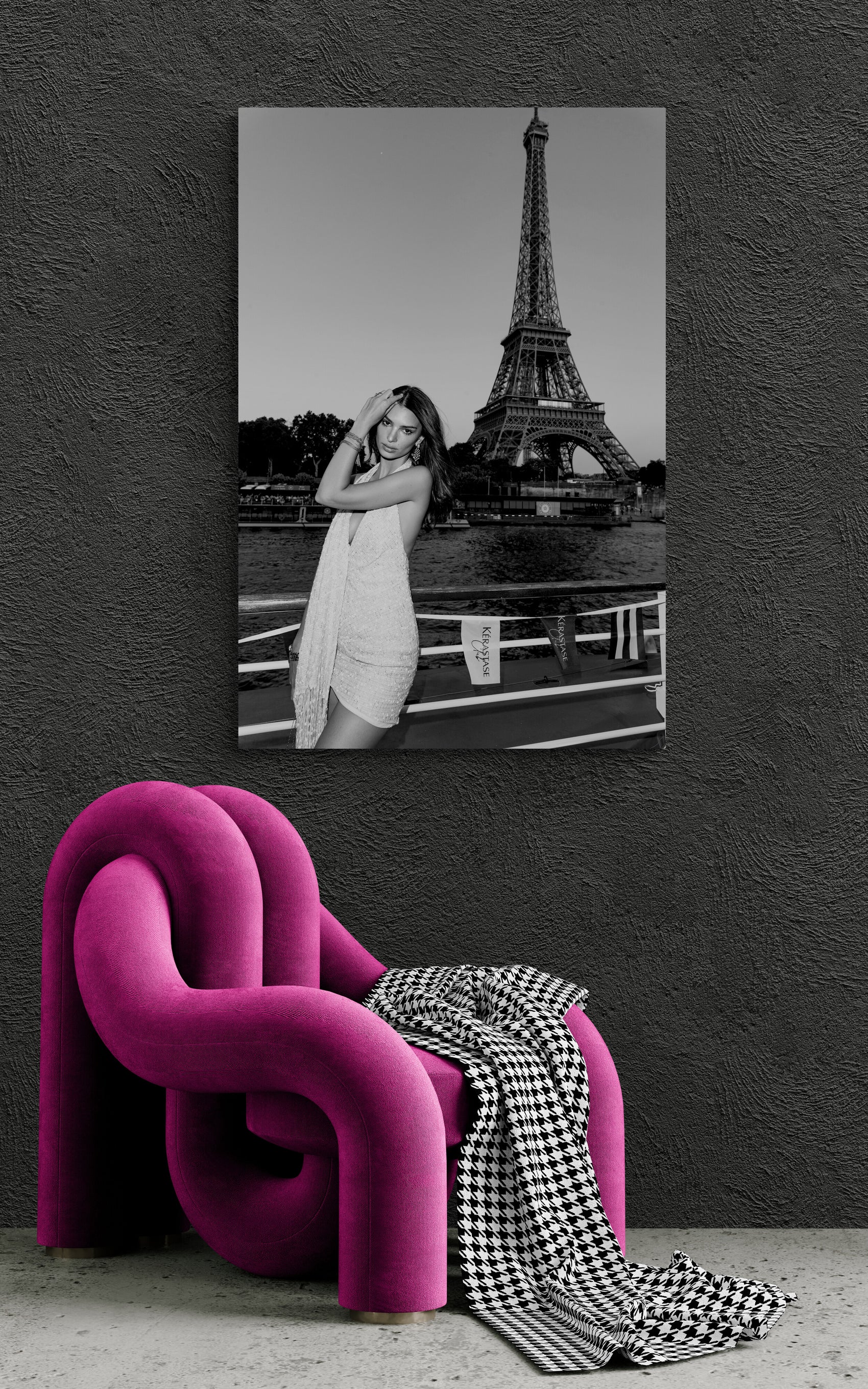 Emrata, Tour Eiffel , 2019