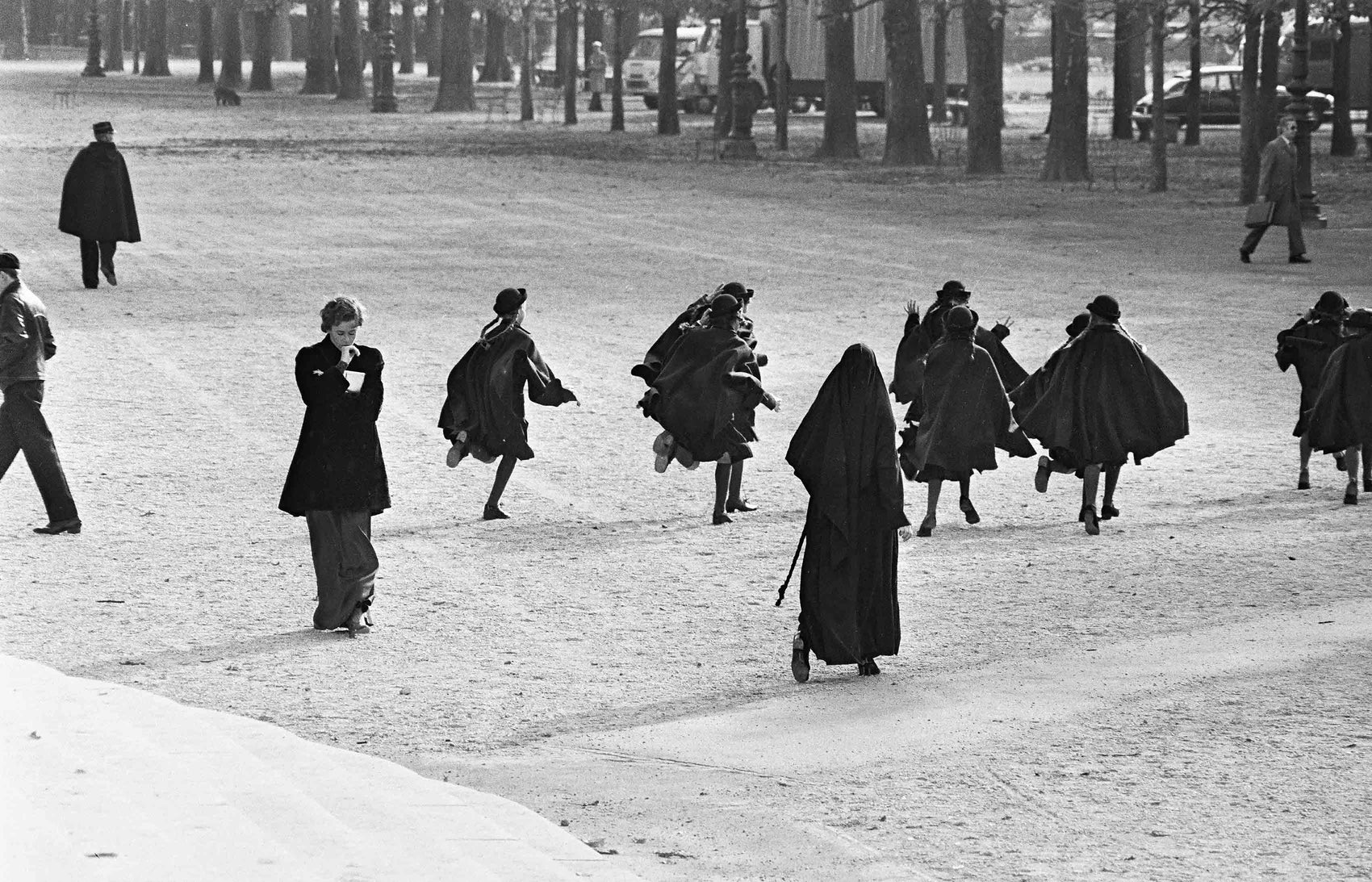 Jane Fonda au Jardin des Tuileries, 1976