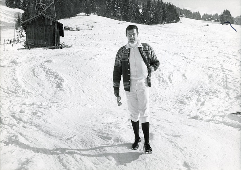 Roger Moore, Gstaad, 1977