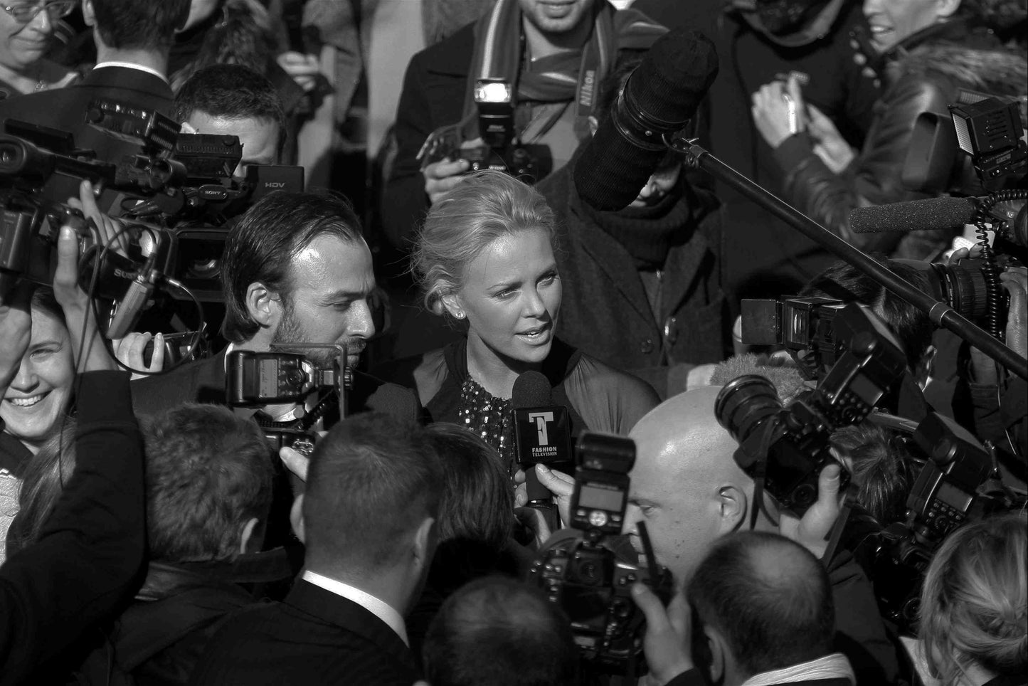 Charlize Theron, Paris, 2009 photo