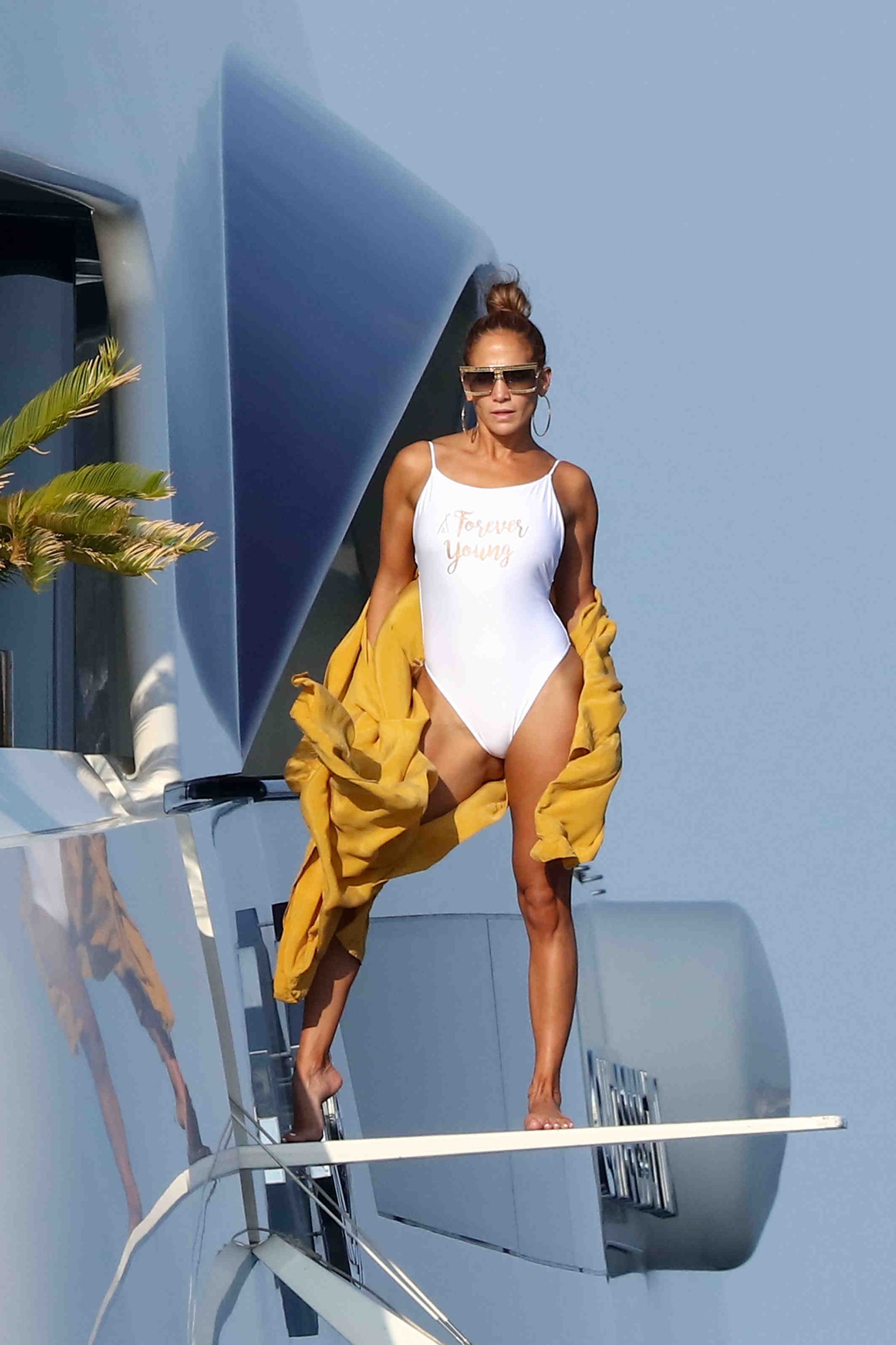 Jennifer Lopez, Saint-Tropez, 2019 photo