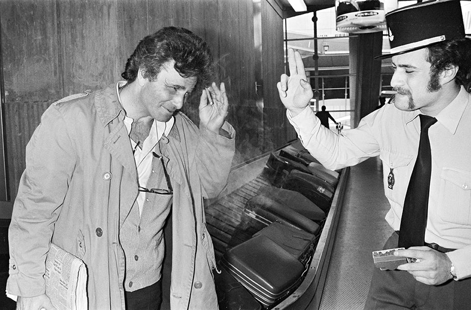 Peter Falk, Orly, 1976 photo