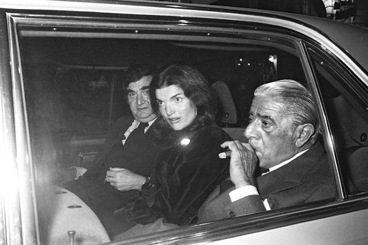 Aristote Onassis, Jackie Kennedy et Pierre Salinger, Paris, 1972 photo